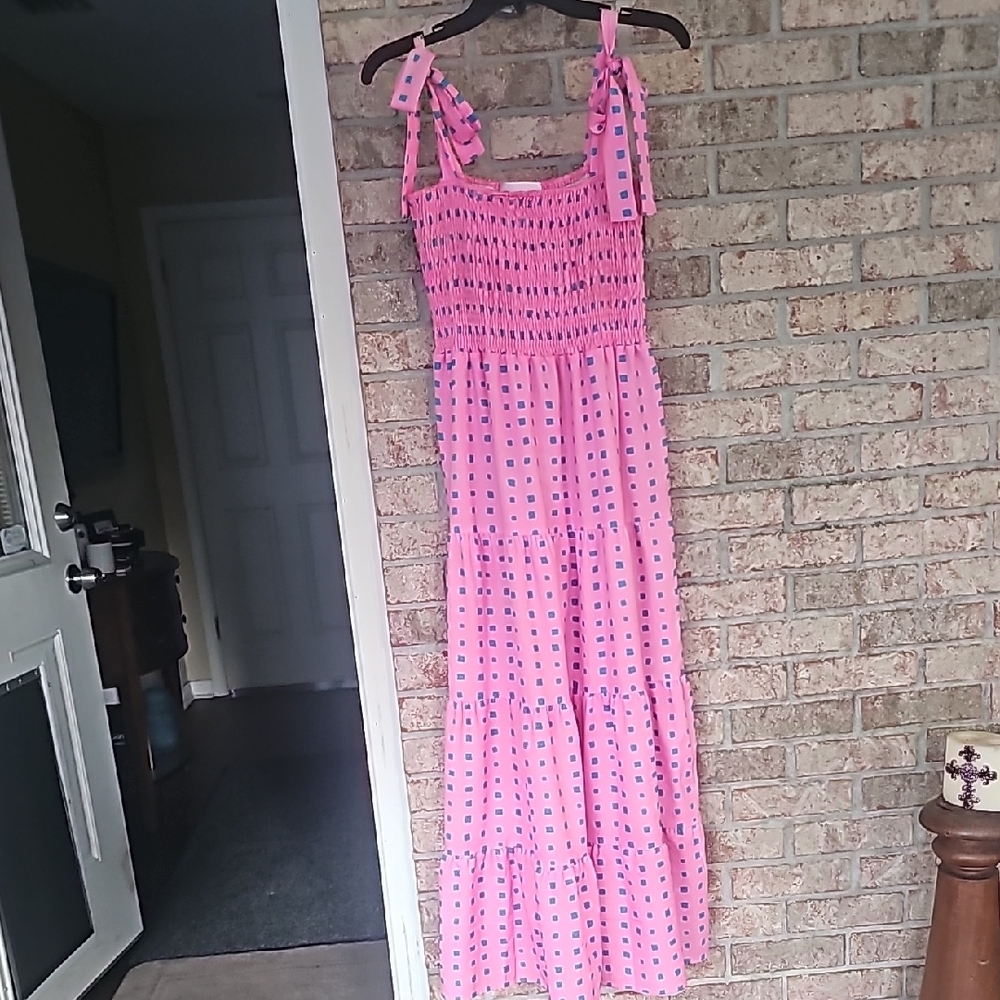 Chic Pink Patterned Maxi Dress